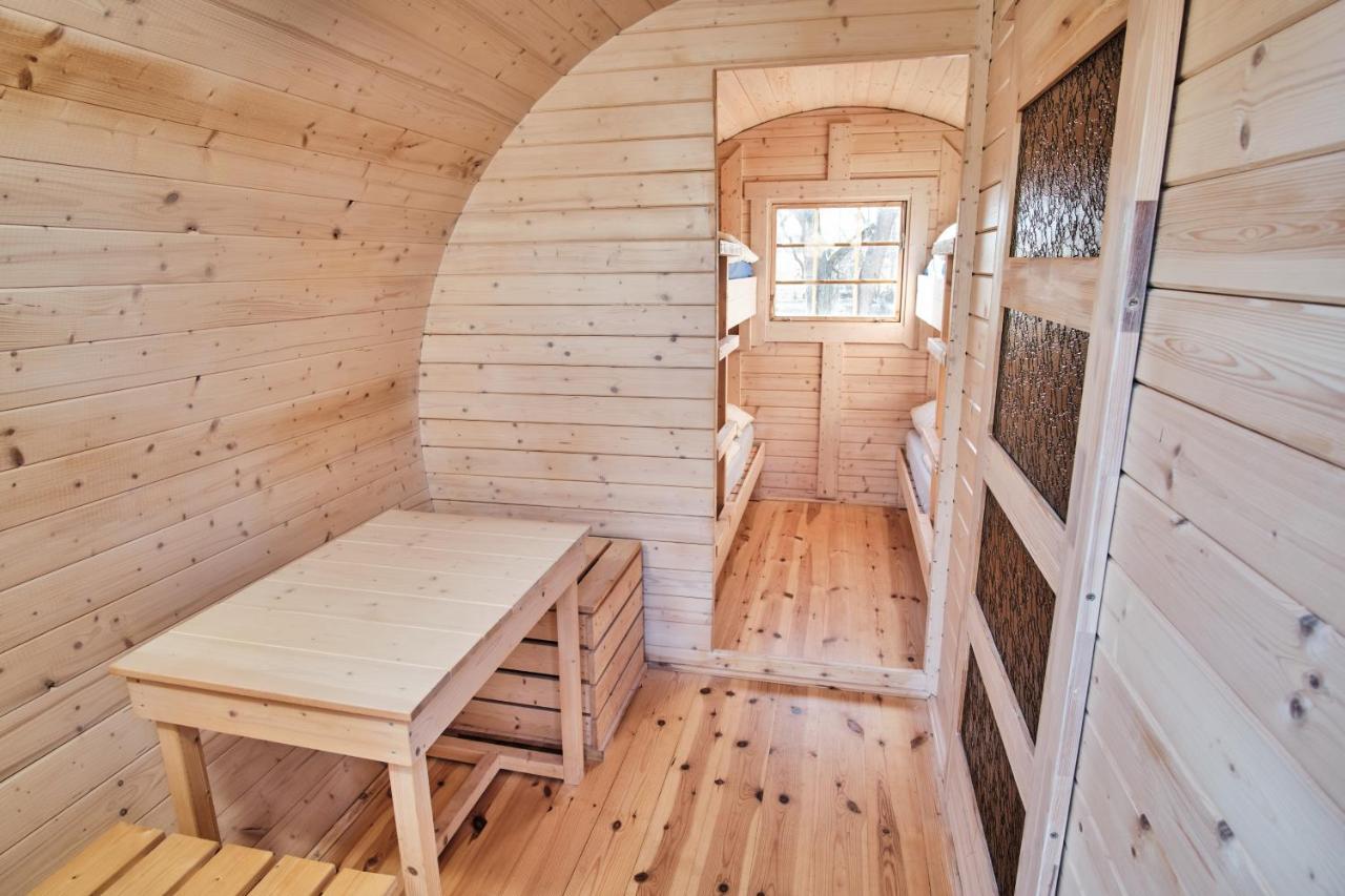 Viking Houses Strnadovsky Mlyn Jesenice  Extérieur photo