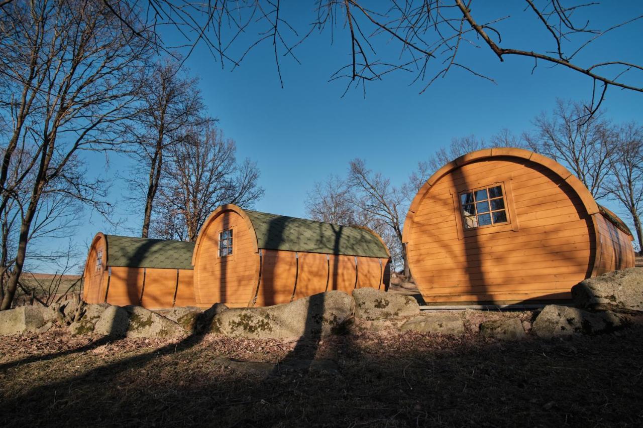 Viking Houses Strnadovsky Mlyn Jesenice  Extérieur photo